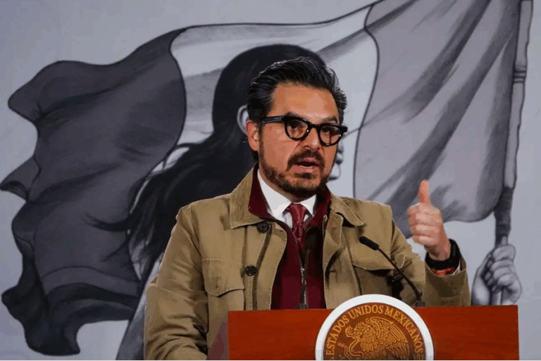 Zoé Robledo, director general del IMSS.