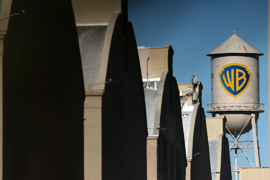 Con la operación, Netflix se hará con un inmenso catálogo de películas y el prestigioso servicio de streaming HBO Max. Se trata de la mayor transacción en el sector desde que Disney compró Fox por 71 mil millones de dólares en 2019.