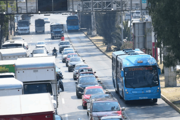 Edomex fortalece la seguridad en carriles confinados, ciclovías y espacios exclusivos para transporte público mediante la implementación de infracciones inteligentes