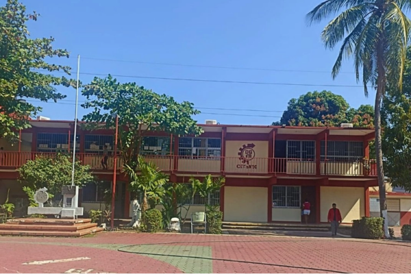 Instalaciones del Centro de Estudios Tecnológicos, Industriales y de Servicios (CETIS) número 90.