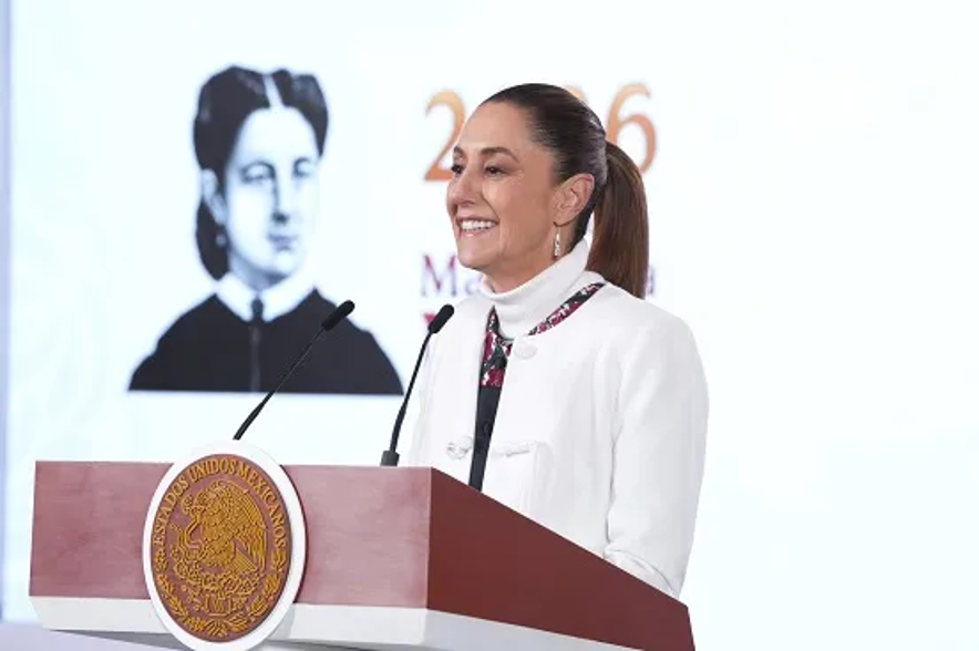 La presidenta de México, Claudia Sheinbaum, durante la conferencia matutina en Palacio Nacional, el 24 de febrero de 2026. 