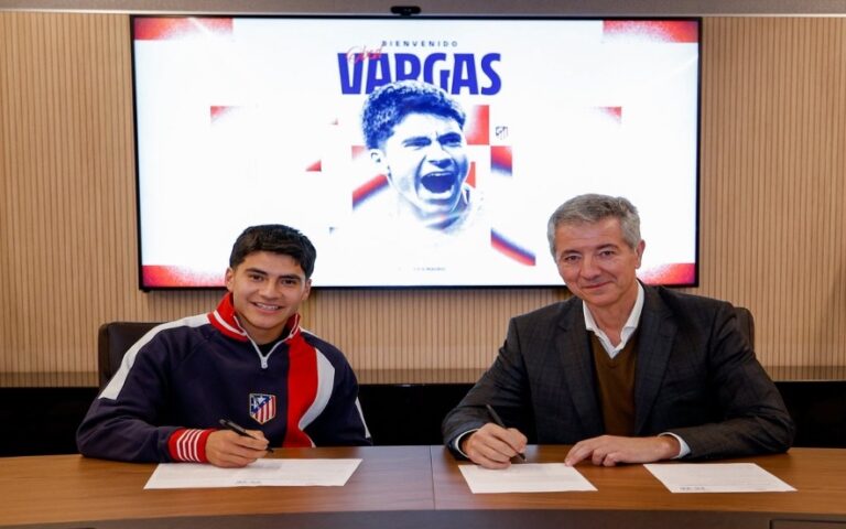 El seleccionado nacional, de 20 años, deja las filas del Seattle Sounders de la MLS, para cumplir su sueño europeo con los Colchoneros, tras firmar contrato por lo que resta de la temporada y cuatro campañas más.