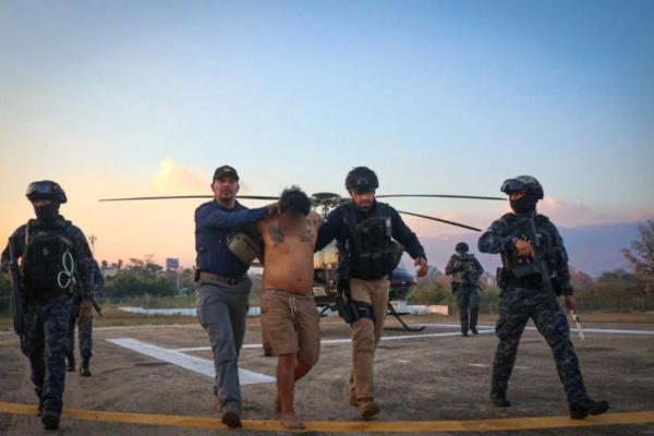 El operativo se llevó a cabo “por los hechos ocurridos en el Parque Recreativo Caña Hueca de Tuxtla Gutiérrez”, la semana pasada, cuando fue abandonada una cabeza humana en una hielera.