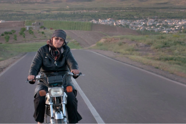 El primer documental iraní nominado los Oscar llevará a Hollywood el inspirador retrato de una tenaz líder local, en medio de la guerra desatada en Medio Oriente tras los ataques de Estados Unidos e Israel que mataron al guía supremo de Irán.