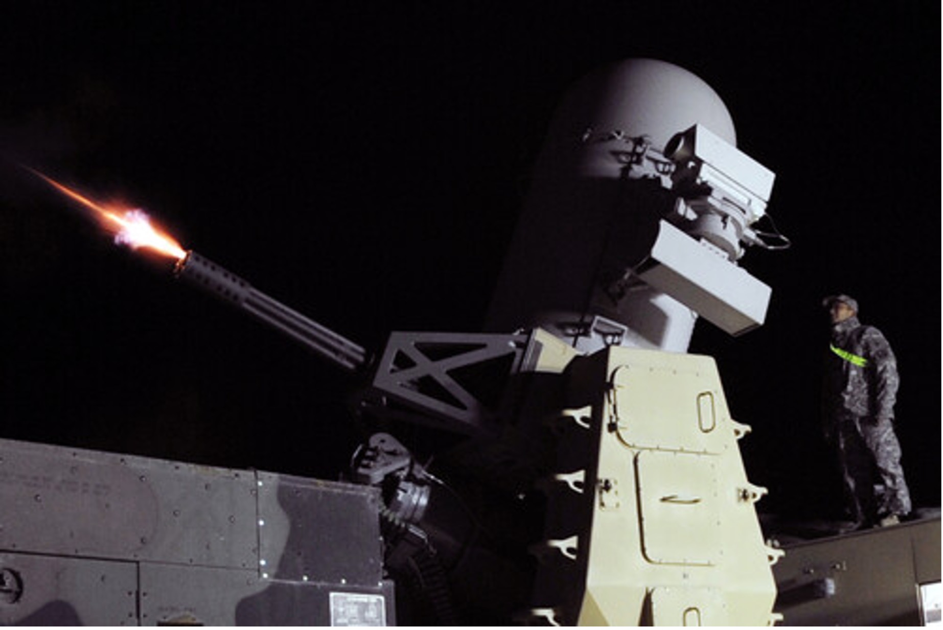 De un tiempo a esta parte, al llegar la noche en medio de guerras o conflictos bélicos hay sonidos que se quedan grabados para siempre.