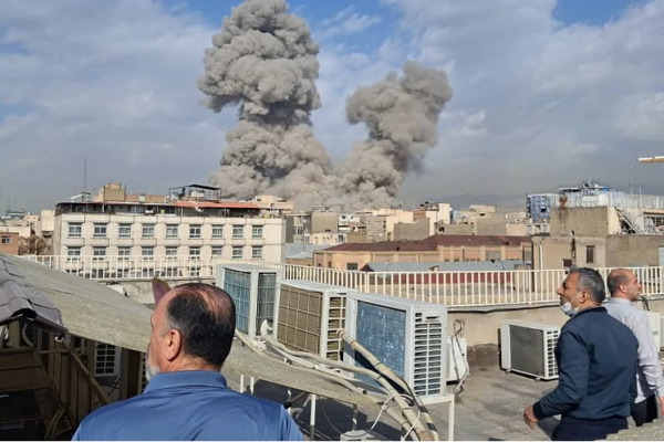 El ataque de Estados Unidos e Israel lanzado este sábado contra Irán desató fuertes reacciones internacionales