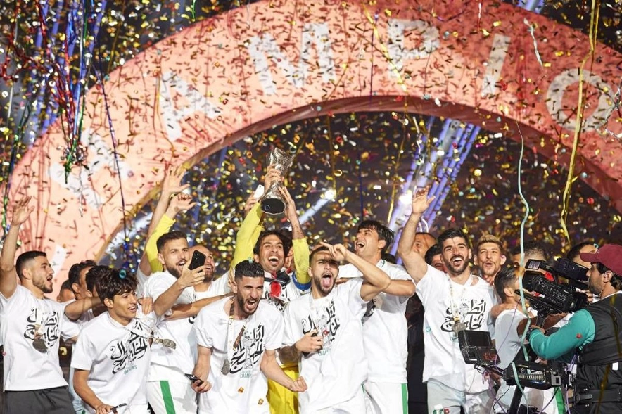 Los jugadores no han conseguido visas para el torneo de repechaje en México, a raíz del cierre de embajadas extranjeras, y Arnold está varado en los Emiratos Árabes Unidos a causa del conflicto.