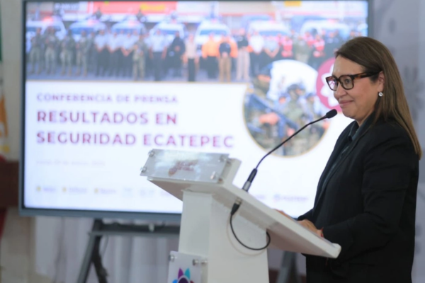 Azucena Cisneros Coss, alcaldesa de Ecatepec, informó sobre los proyectos para reforzar la Seguridad en este municipio.