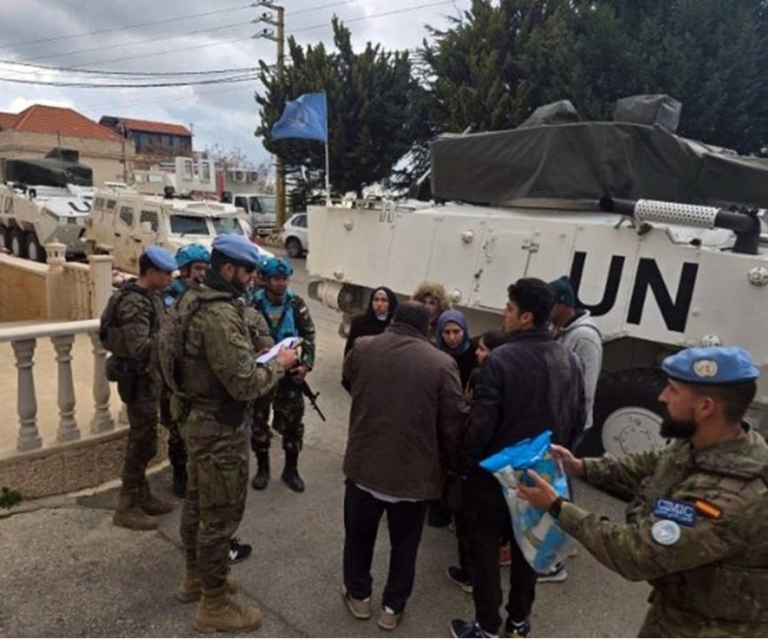 El ejército iraní informó en un comunicado ayer que lanzó drones contra centros de seguridad israelíes, incluida la unidad policial Lahav 433 y un centro de comunicaciones por satélite, así como misiles de gran alcance contra infraestructuras militares y de mando.