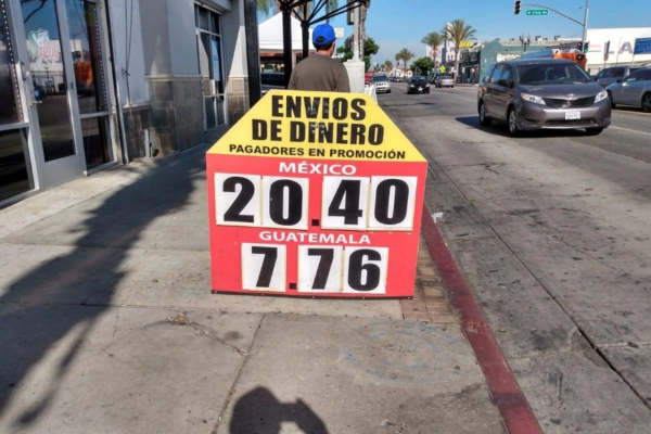 Casi la mitad de las remesas recibidas en México durante 2025 se originaron en California y Texas, con 46.2 por ciento, “con contribuciones combinadas que sumaron 27 mil 709 millones de dólares”.