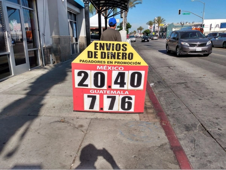Casi la mitad de las remesas recibidas en México durante 2025 se originaron en California y Texas, con 46.2 por ciento, “con contribuciones combinadas que sumaron 27 mil 709 millones de dólares”.