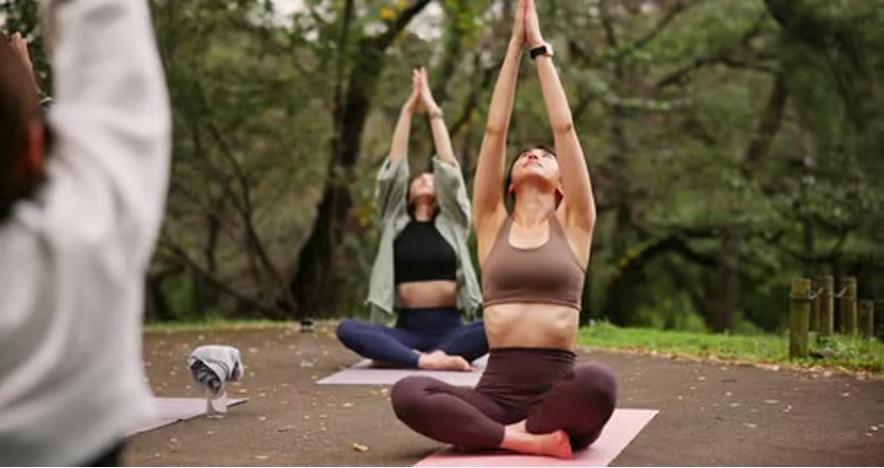 Apasionada del bienestar, emprendedora y creadora de Love Yourself, Vanessa Álvarez Pelayo tiene claro que comenzar un nuevo año no siempre requiere cambios drásticos. A veces, lo que el cuerpo pide es algo mucho más sutil: pausa, escucha y ligereza.