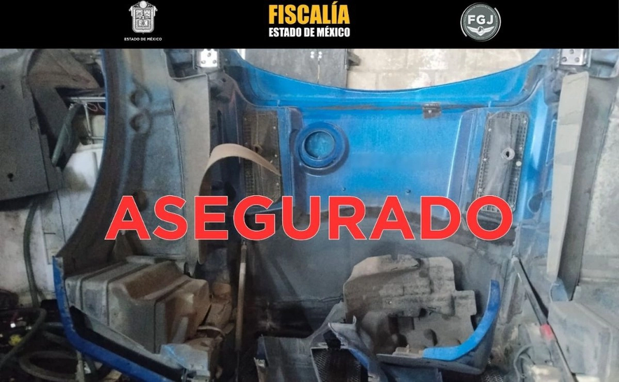 Con la autorización del mandamiento judicial para llevar a cabo un cateo, elementos de las tres dependencias recuperaron: un tractocamión Kenworth, color azul, ya desmantelado; una camioneta con placas del estado de Guanajuato; diversas autopartes de vehículos; una camioneta antigua, así como un inhibidor de señal con 11 antenas y su cargador.