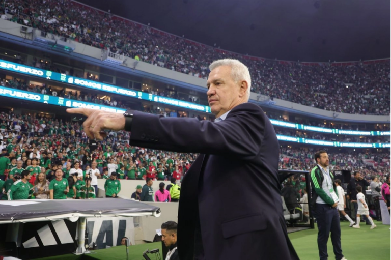 El técnico Javier Aguirre durante el partido entre la selección mexicana y su similar portuguesa en el estadio Azteca, el 28 de marzo de 2026. 