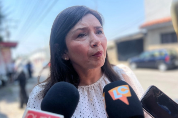 Viridiana León Hernández, rectora de la UAEM.