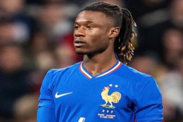 Eduardo Camavinga, jugador del Real Madrid, se quedó fuera de la lista de jugadores convocados por el seleccionador francés, Didier Deschamps, para el Mundial 2026, encabezado por otro madridista, Kylian Mbappé, como principal estrella gala.