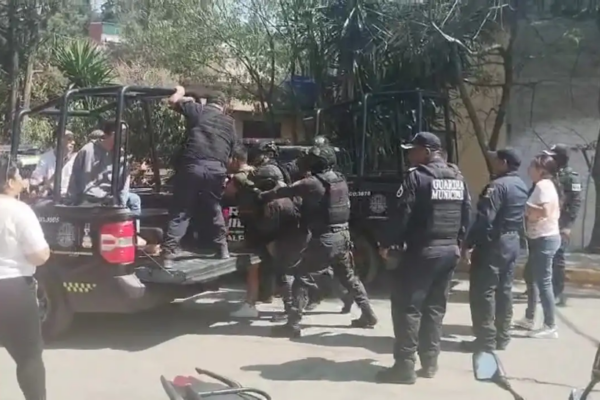 Pobladores de Naucalpan reivindican como suyo el predio donde la alcaldía busca construir el Macroparque La Abeja y exigen atender primero rezagos urbanos.