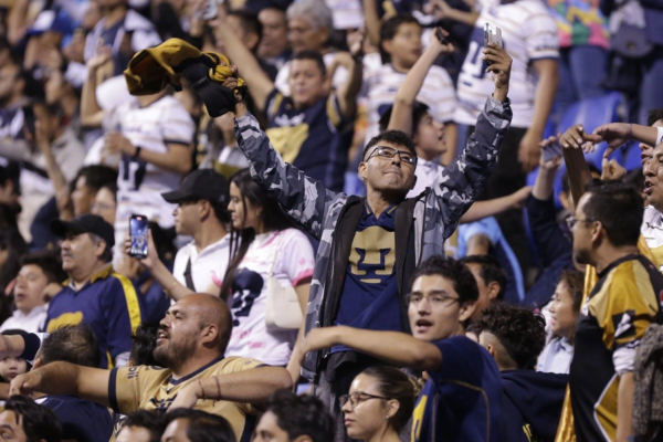 Una vez más, la fiel afición no sólo sufrirá por sus equipos en la cancha, sino también por el golpe a sus bolsillos por parte de la incontrolable reventa y fallas de las boleteras.