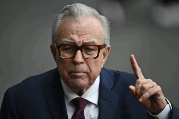 Rubén Rocha Moya, gobernador con licencia de Sinaloa.