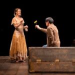 En su cuarta “exitosa temporada”, el clásico Un tranvía llamado deseo atrae la atención del público por la vigencia de la historia de Tennessee Williams, así como por el reparto encabezado por Marina de Tavira y el ejemplo de la colectividad que significa hacer teatro.