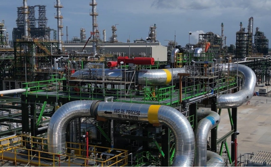 Cerca de 900 medidas han sido puestas en práctica por 170 países para proteger a las personas y a las empresas del choque energético causado por la guerra en Oriente Medio, revela un análisis del Fondo Monetario Internacional (FMI).