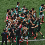 El delantero Julián Quiñones anotó el primer gol de México en el Mundial. 