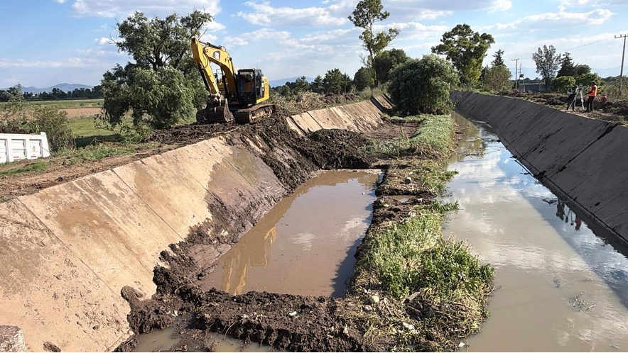 La Conagua lleva a cabo trabajos de desazolve en 19 ríos ubicados en el Valle de México, de donde contempla retirar aproximadamente 750 mil metros cúbicos de basura.