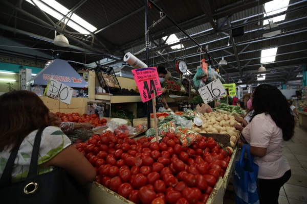 La inflación general anual en México siguió bajando y llegó al 3.37 por ciento en junio de 2026, su nivel más bajo desde diciembre de 2020, cuando se ubicó en 3.15 por ciento, según datos del Instituto Nacional de Estadística y Geografía (Inegi)