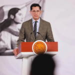 El canciller Roberto Velasco cumplió 100 al frente de la Secretaría de Relaciones Exteriores.
