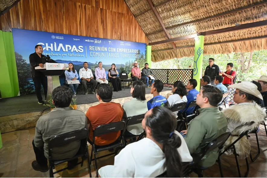 La funcionaria federal reconoció el compromiso de Ramírez Aguilar para impulsar al turismo como una vía de desarrollo económico, generación de infraestructura y bienestar para las comunidades.