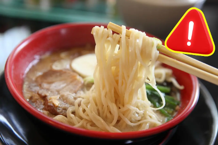 La empresa Sun Noodle inició el retiro voluntario de un lote de una sopa instantánea japonesa después de detectar un problema en el contenido de algunos paquetes distribuidos en Estados Unidos