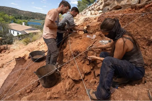 Investigadores descubrieron un fragmento de cráneo de más de 200 mil años de antigüedad en el yacimiento de Ruidera (Ciudad Real)