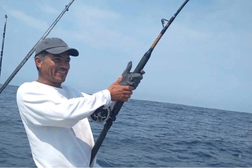 Un buque de la Secretaría de Marina encontró a Erick Fernando Molina de la Rosa, quien había salido de Puerto Marqués a bordo de una embarcación de pesca.