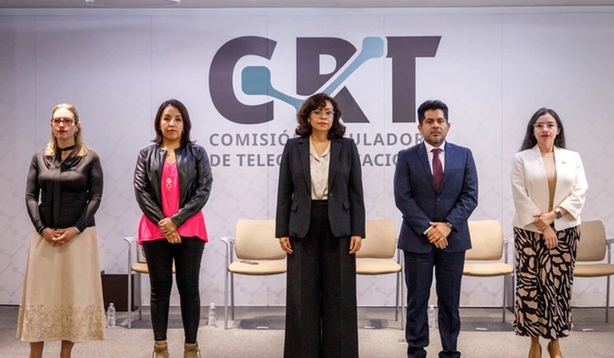 Un análisis de MCCI señala que la CRT dedicó apenas 153 palabras y 8 páginas escaneadas para analizar 8,889 comentarios ciudadanos