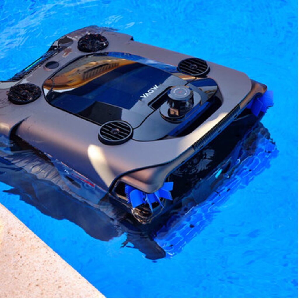 Hace tiempo que los robots de limpieza invadieron nuestras casas. Comenzaron con modelos básicos que se chocaban con todo y que han evolucionado hasta tener más tecnología que mi coche.