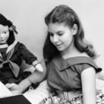 Robin Morgan, estrella infantil de las décadas de 1940 y 1950 que creció hasta convertirse en una estadunidense radical como poeta, ensayista, editora y feminista de la segunda ola, falleció a los 85 años.