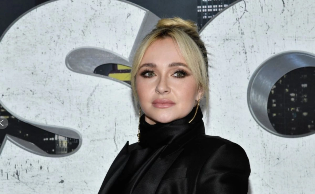 Hayden Panettiere habría muerto al ingerir una pastilla de oxicodona adulterada con fentanilo. Así lo reveló el sitio de espectáculos TMZ que cita a fuentes policiacas relacionadas con el caso.