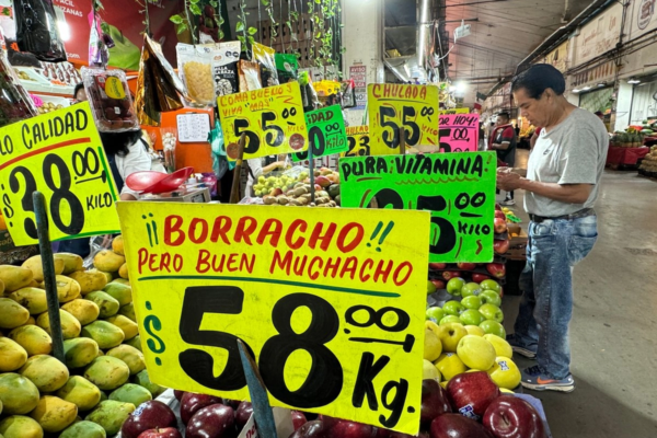 Venta de frutas en la Central de Abasto de la Ciudad de México.