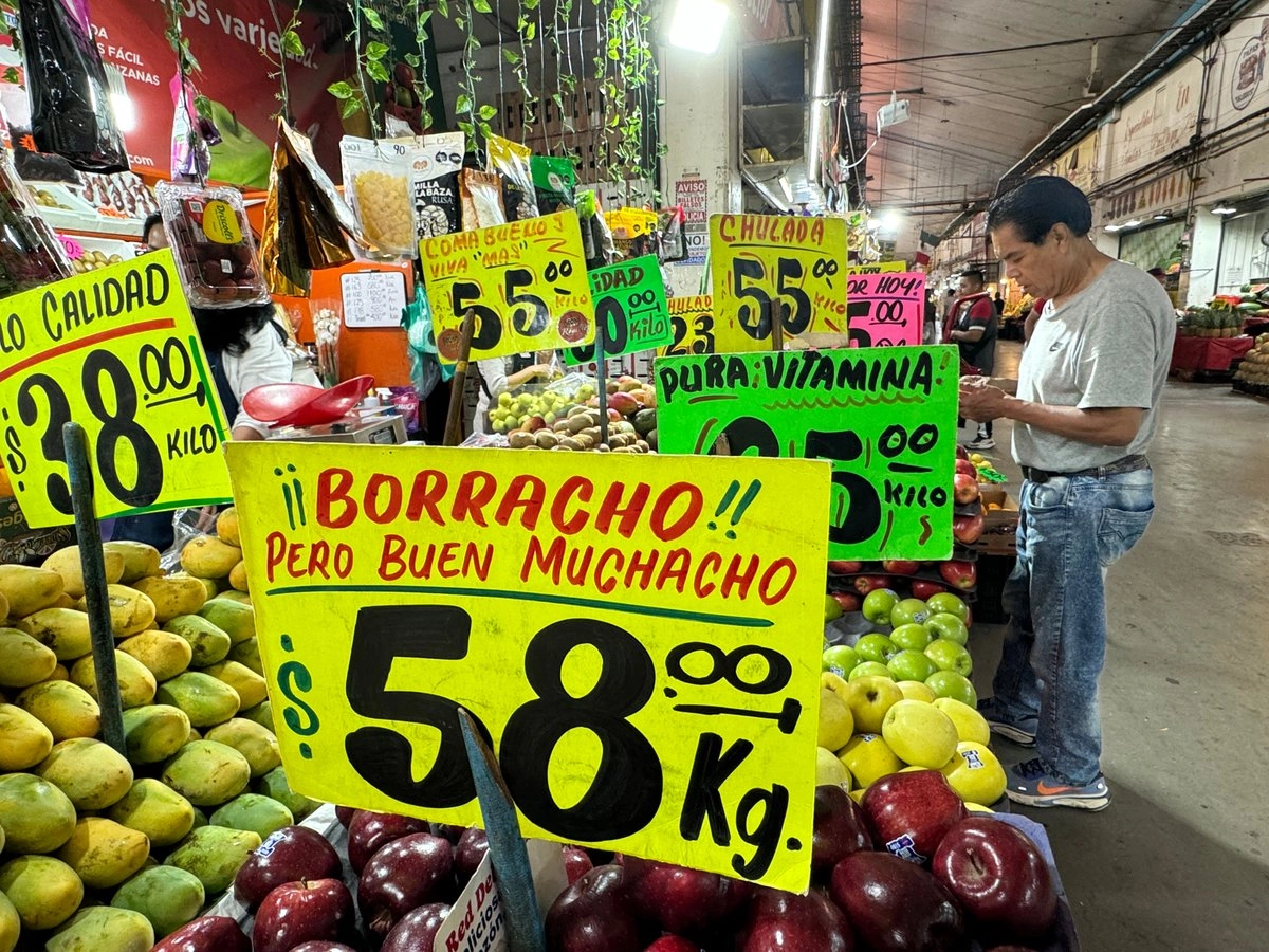 Venta de frutas en la Central de Abasto de la Ciudad de México.