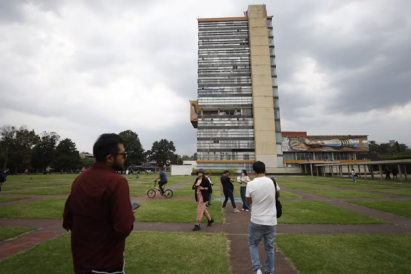 La Comisión Técnica de Expertos de la UNAM terminó de revisar las fallas cometidas previo y durante el examen virtual de ingreso a licenciaturas que finalmente se canceló a causa de resultados atípicos de los aspirantes.