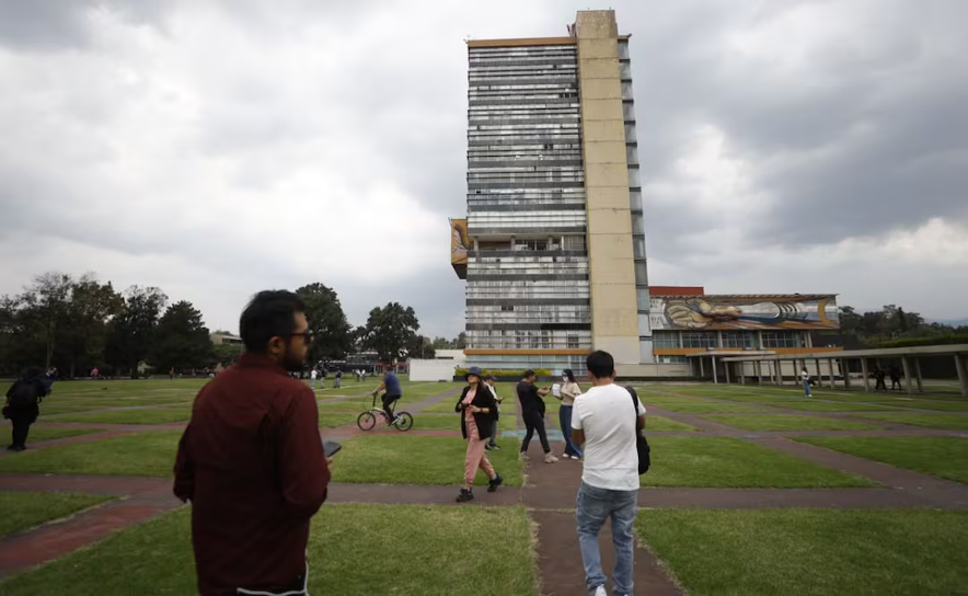 La Comisión Técnica de Expertos de la UNAM terminó de revisar las fallas cometidas previo y durante el examen virtual de ingreso a licenciaturas que finalmente se canceló a causa de resultados atípicos de los aspirantes.