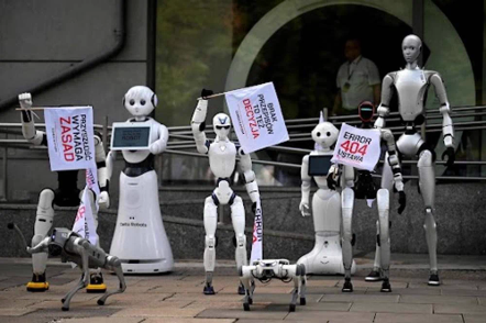 El alto comisionado de Naciones Unidas para los Derechos Humanos, Volker Türk, pidió ayer una “acción urgente” para regular la inteligencia artificial (IA), debido a los riesgos sin precedente que plantean los sistemas más avanzados.
