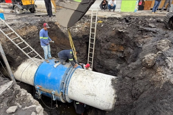 El Organismo de Cuenca Aguas del Valle de México, informó que la tarde de este martes concluyeron los trabajos de reparación de la fuga registrada en una tubería de 48 pulgadas del Ramal Tláhuac.