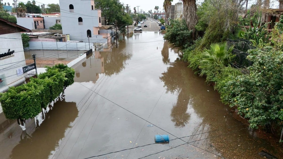 Además de los nueve muertos que arrastró la lluvia de Rachel - algunos dentro de sus propias casas-, Agaton dijo que 859 casas. registraron daños parciales y 596 presentaron pérdida total, en un reporte remitido al gobierno federal.
